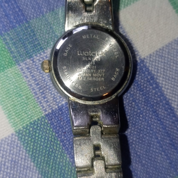 Lot of ladies wrist, bracelet watches (4) 1 of 1 posting - Picture 13 of 13